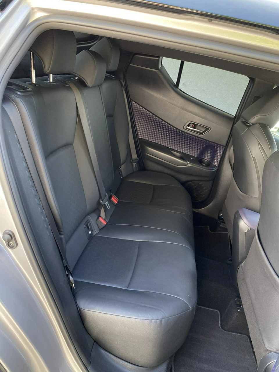 Toyota C-HR - Zdjęcie 12