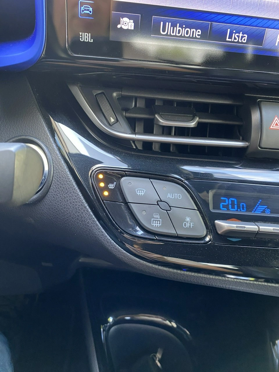 Toyota C-HR - Zdjęcie 29