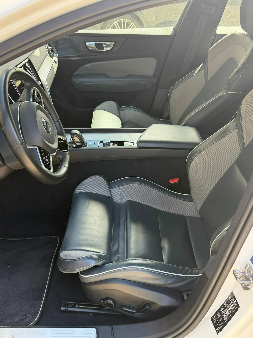 Volvo S60 - Zdjęcie 7