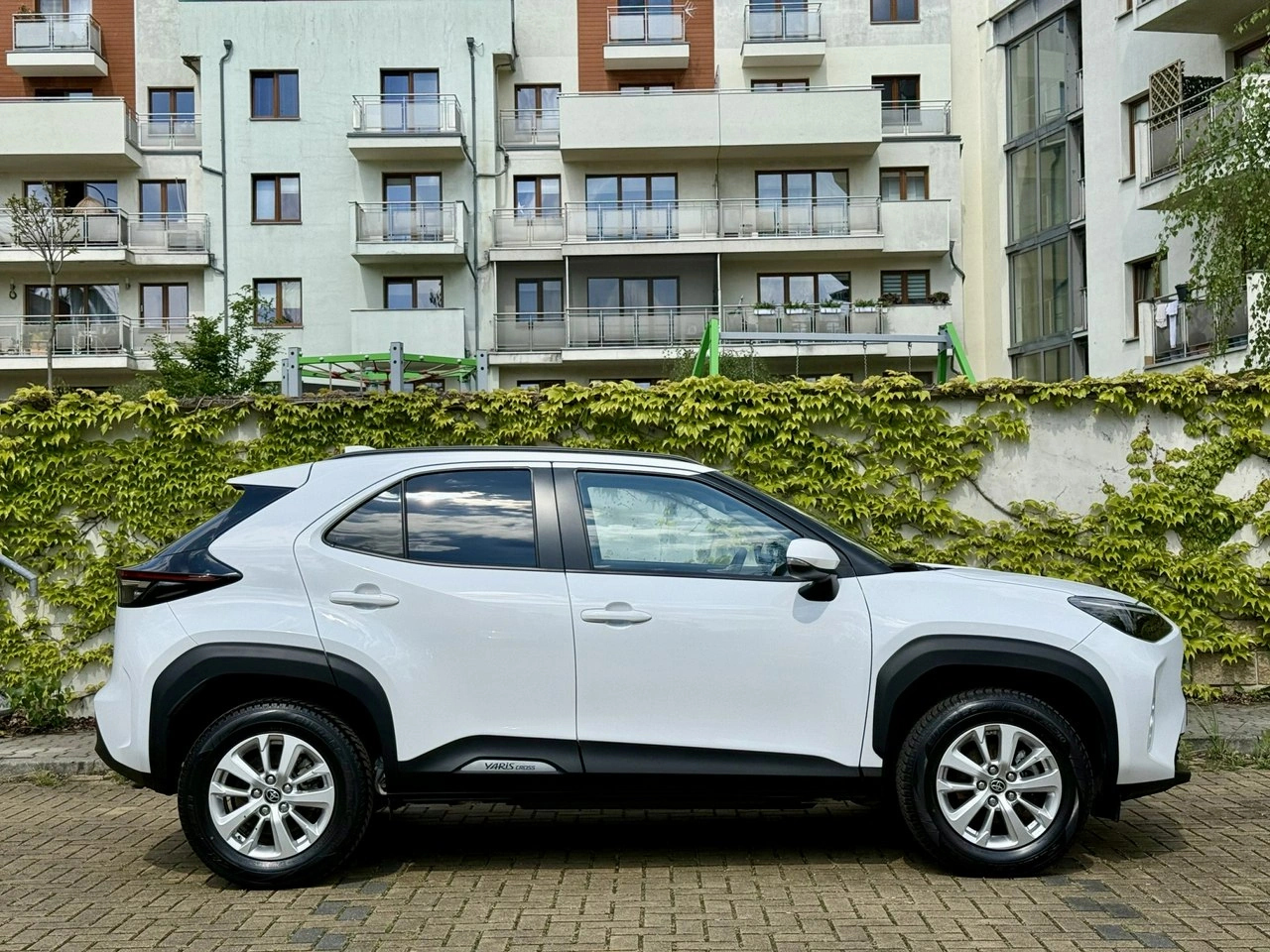 Toyota Yaris Cross - Zdjęcie 12