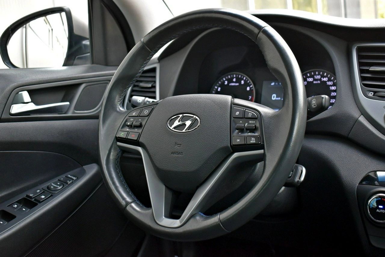 Hyundai Tucson - Zdjęcie 17