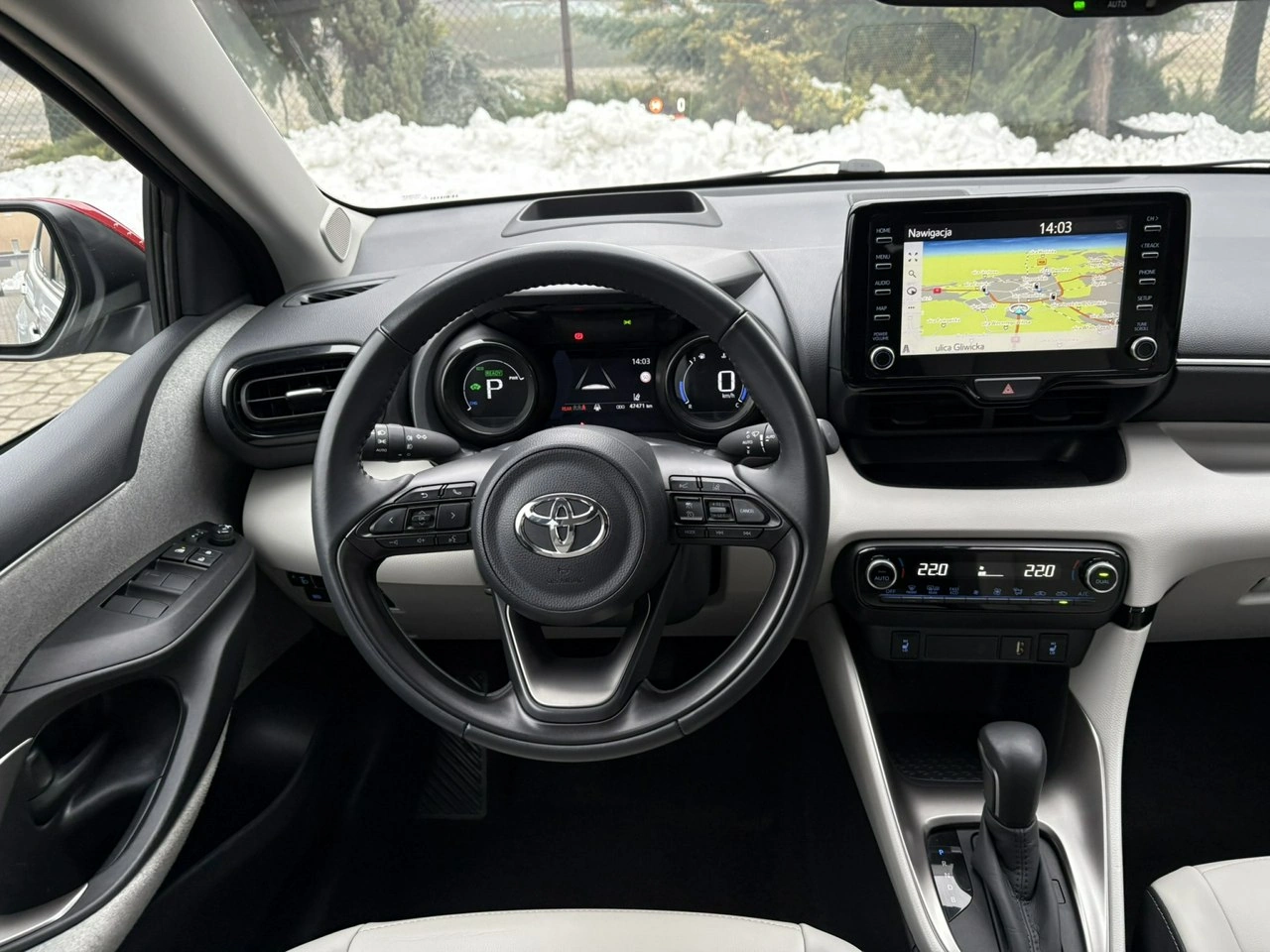 Toyota Yaris - Zdjęcie 19