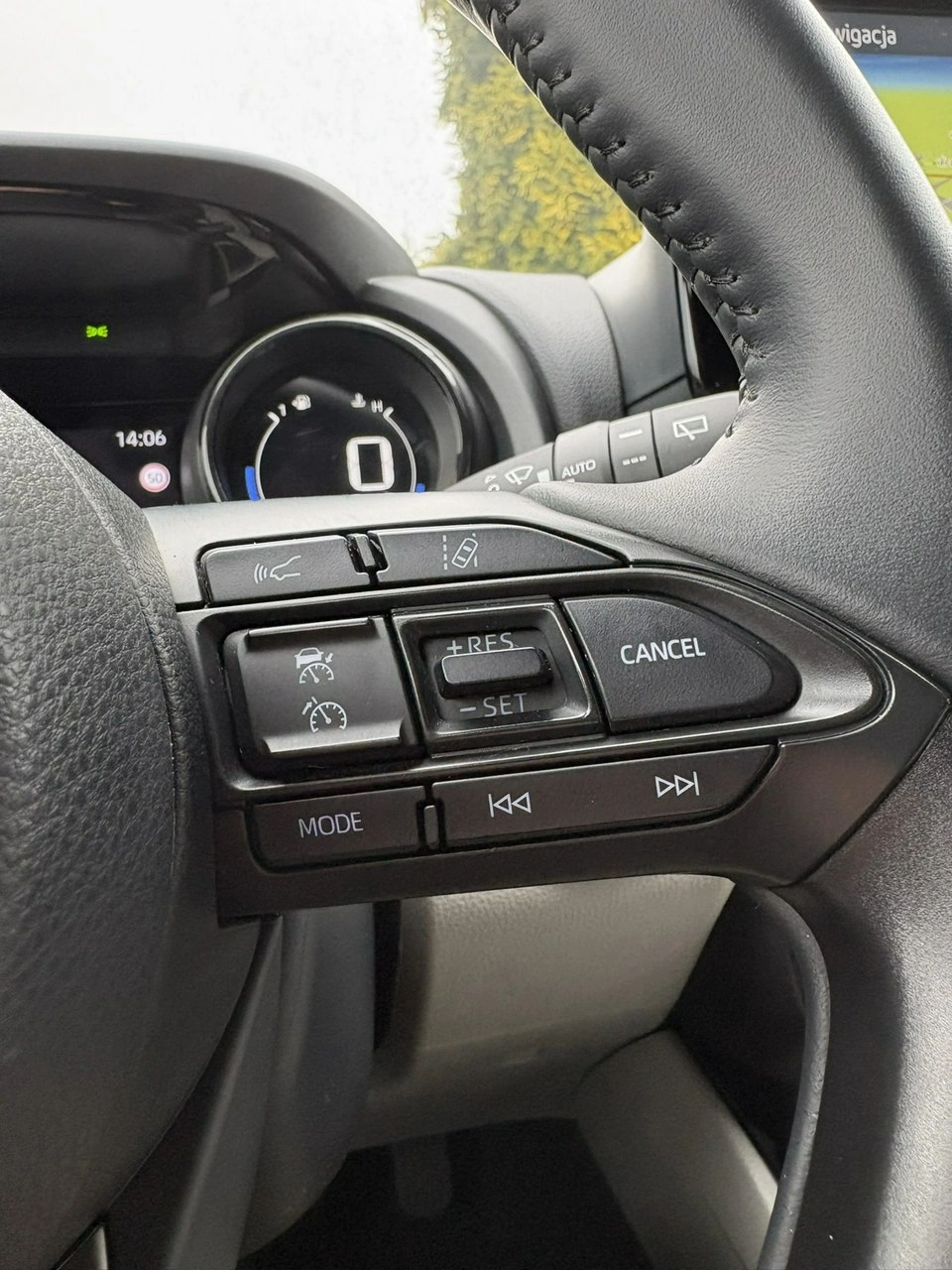 Toyota Yaris - Zdjęcie 23