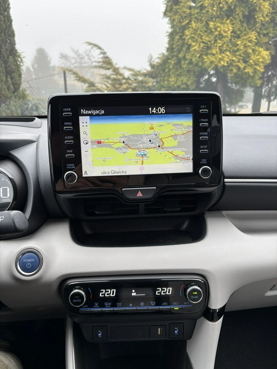 Toyota Yaris - Zdjęcie 25