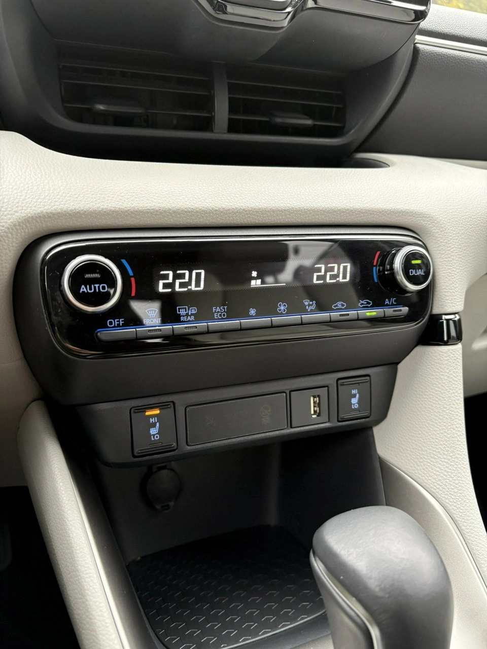 Toyota Yaris - Zdjęcie 26