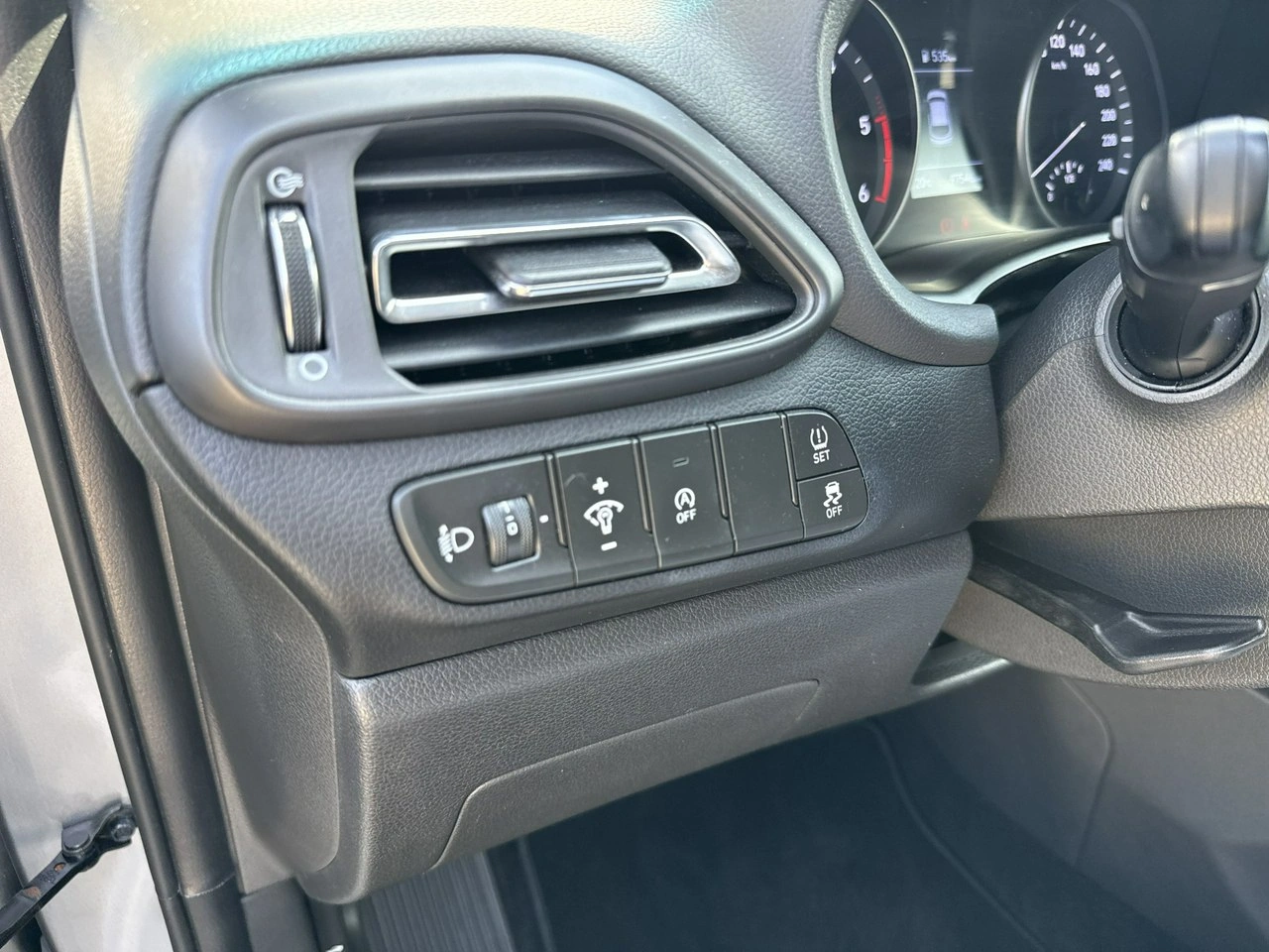 Hyundai i30 - Zdjęcie 23