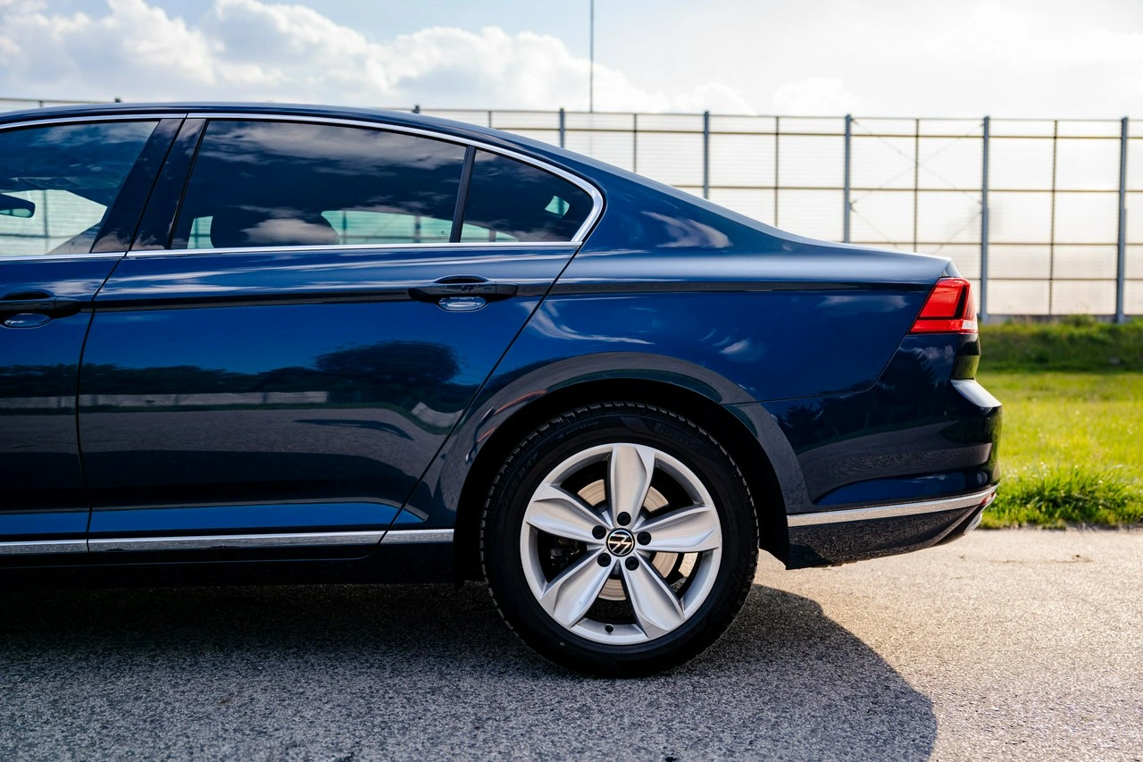 Volkswagen Passat - Zdjęcie 11