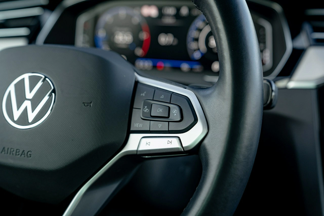 Volkswagen Passat - Zdjęcie 20