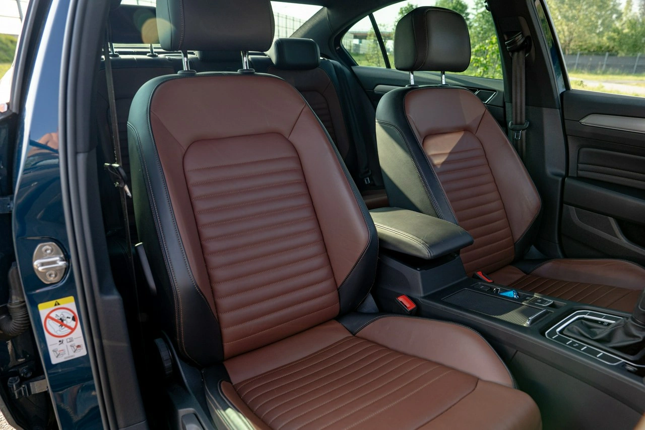 Volkswagen Passat - Zdjęcie 25