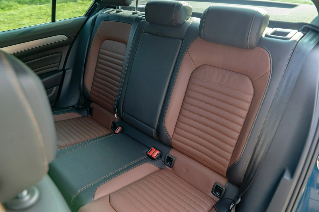 Volkswagen Passat - Zdjęcie 27