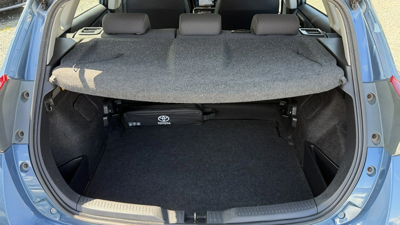 Toyota Auris - Zdjęcie 10