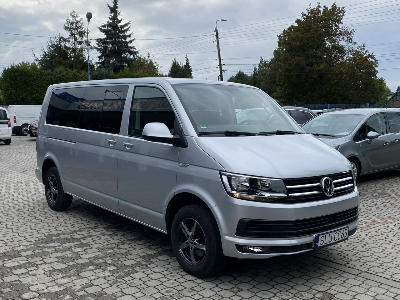 Volkswagen Caravelle - Zdjęcie 2