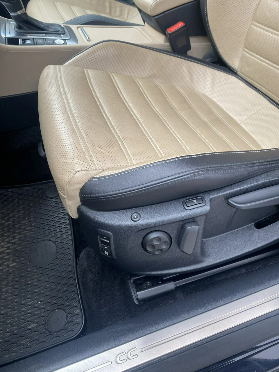 Volkswagen Passat CC - Zdjęcie 21