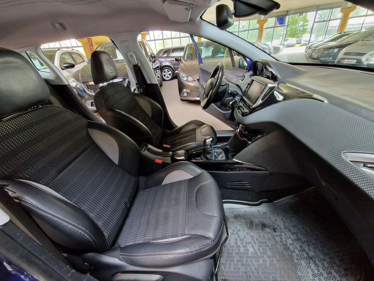 Peugeot 2008 - Zdjęcie 23