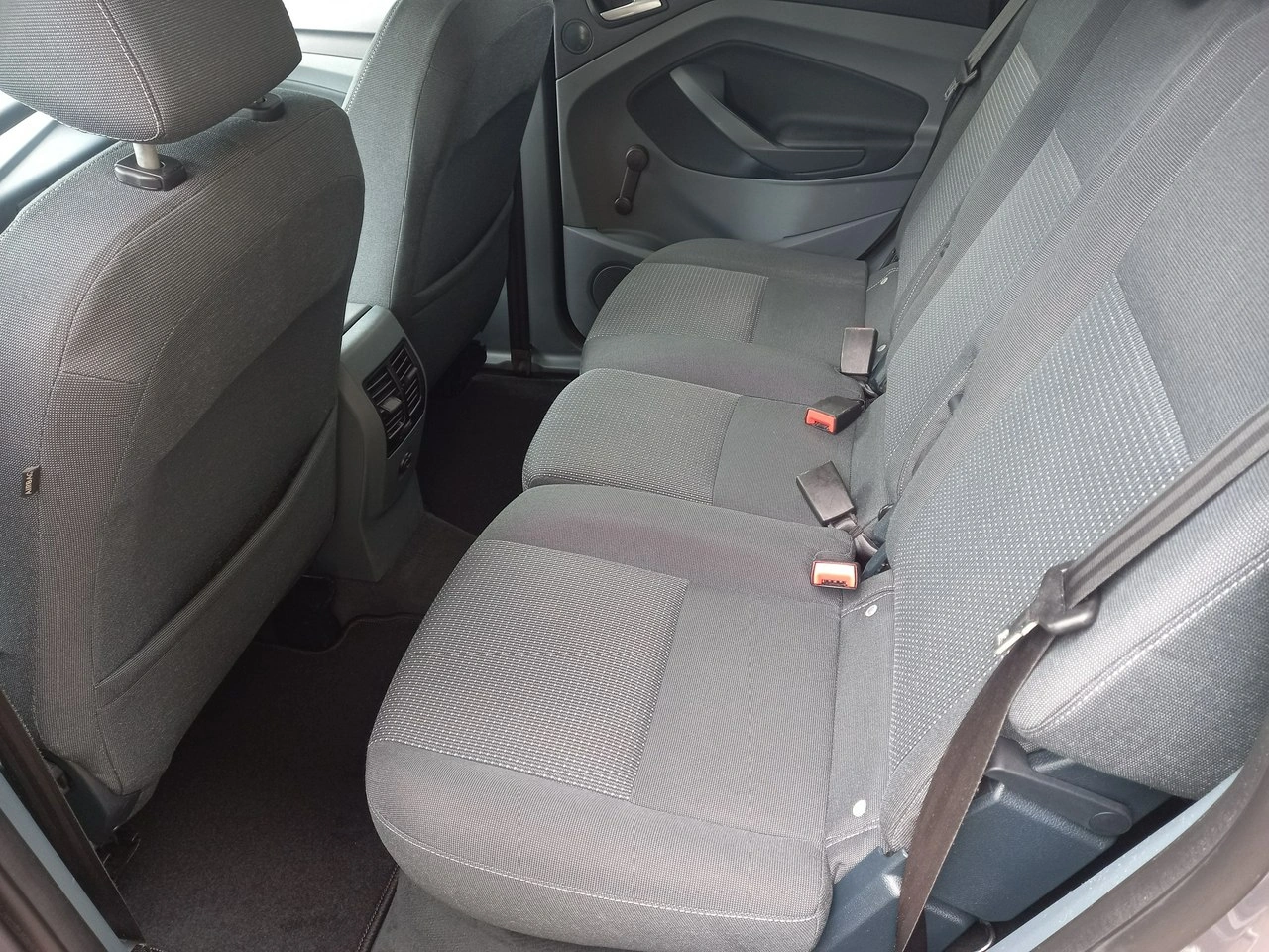 Ford C-MAX - Zdjęcie 22