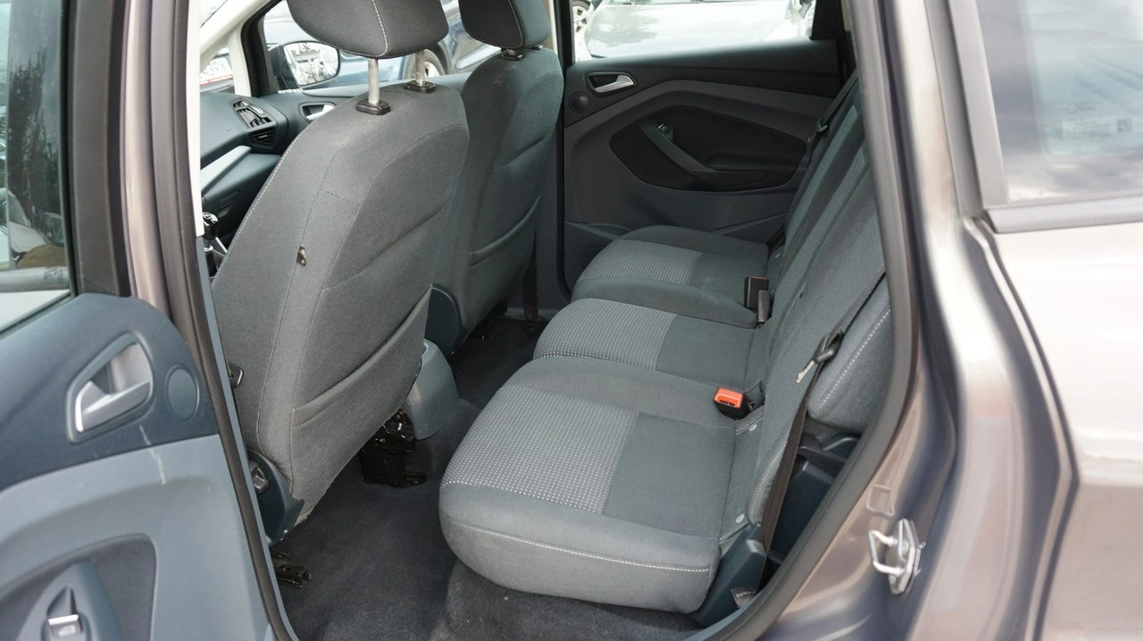 Ford C-MAX - Zdjęcie 8