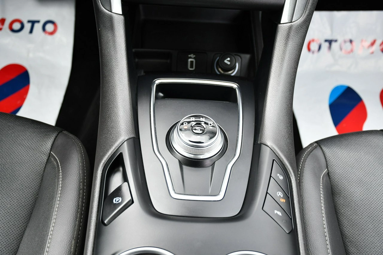 Ford Mondeo - Zdjęcie 25