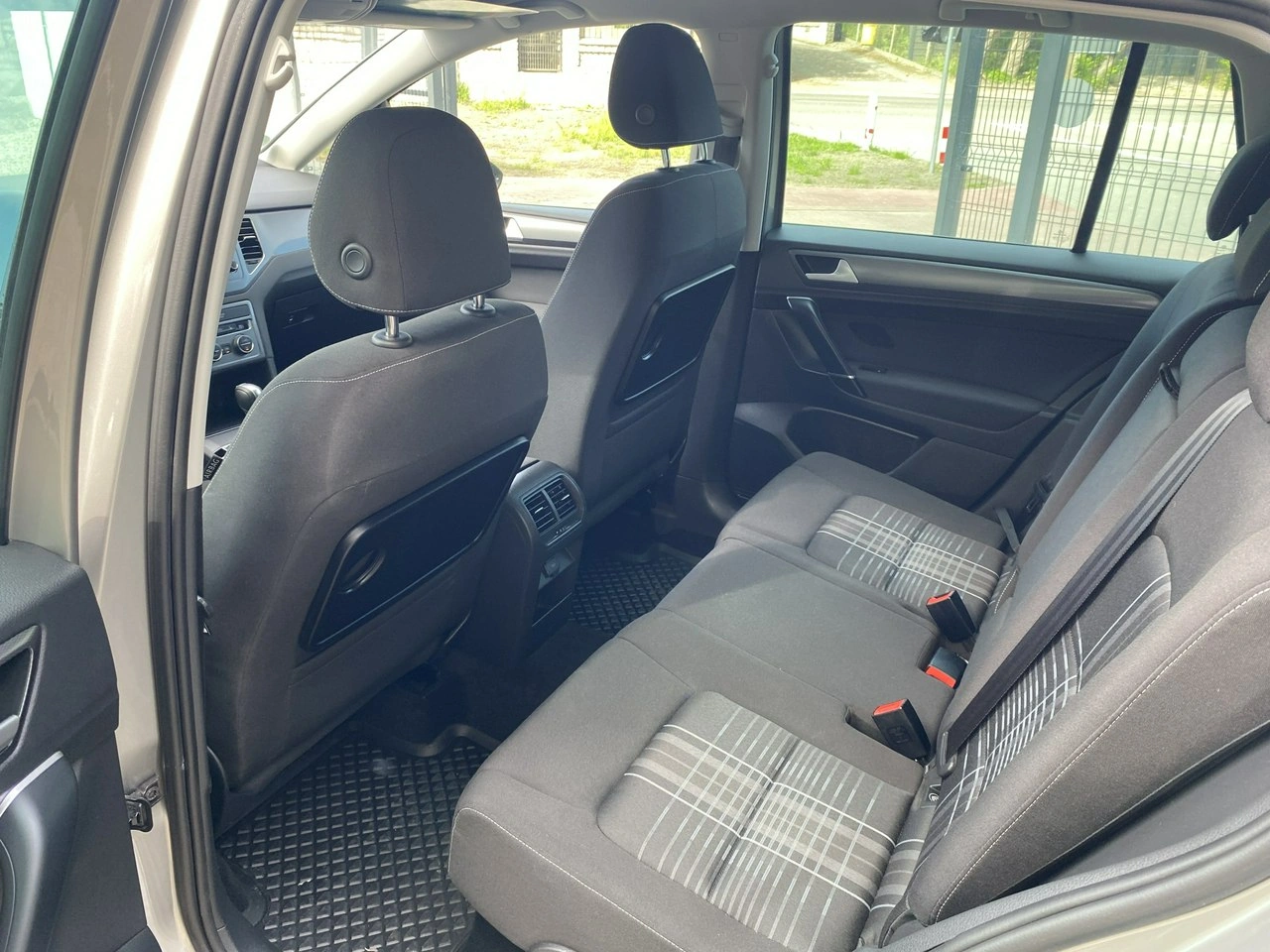 Volkswagen Golf Sportsvan - Zdjęcie 12