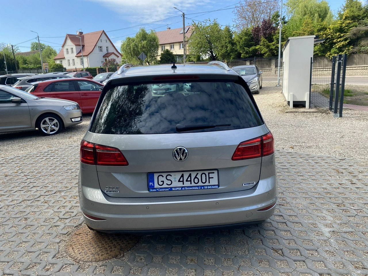 Volkswagen Golf Sportsvan - Zdjęcie 5