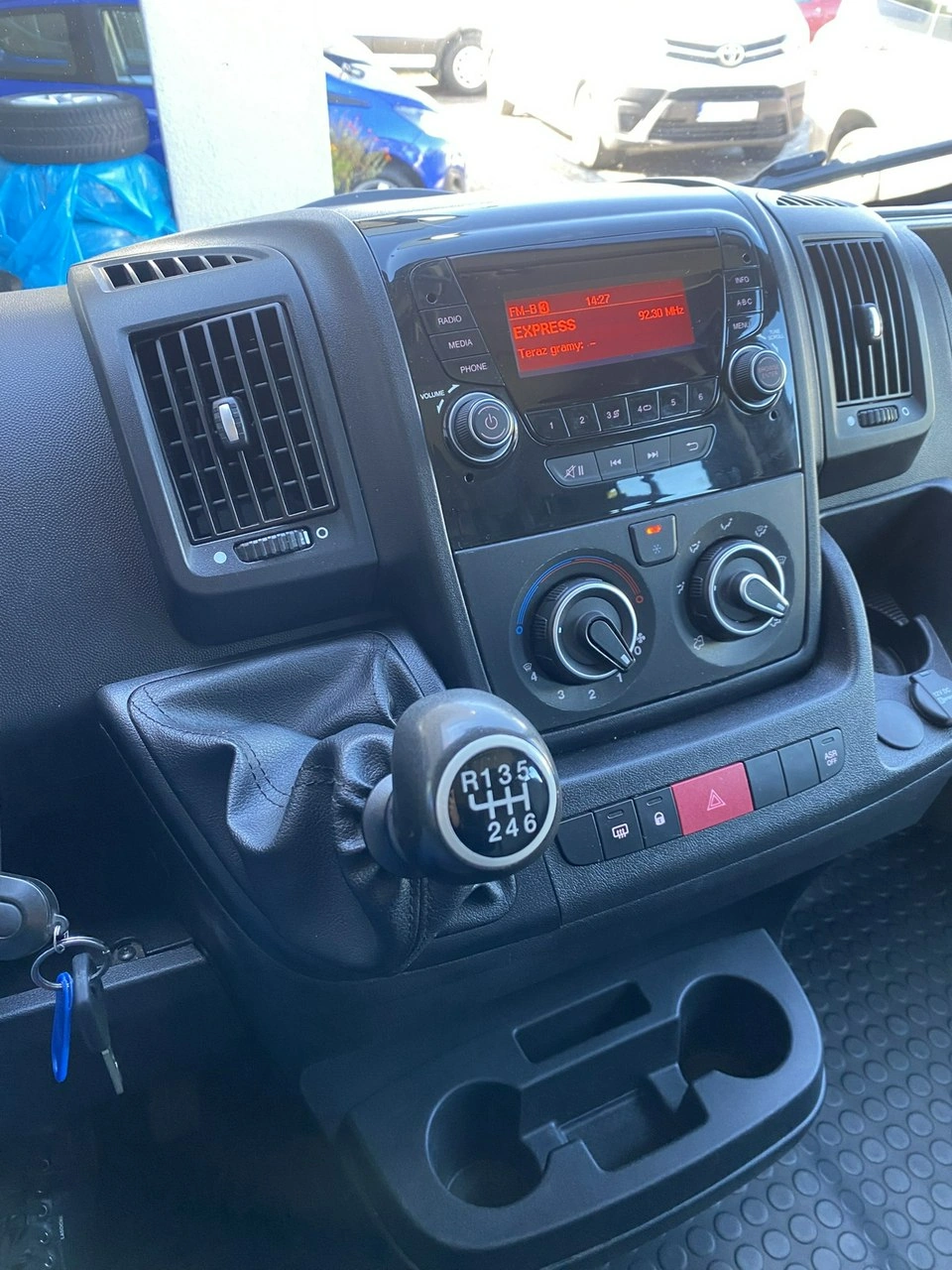 Peugeot Boxer - Zdjęcie 13