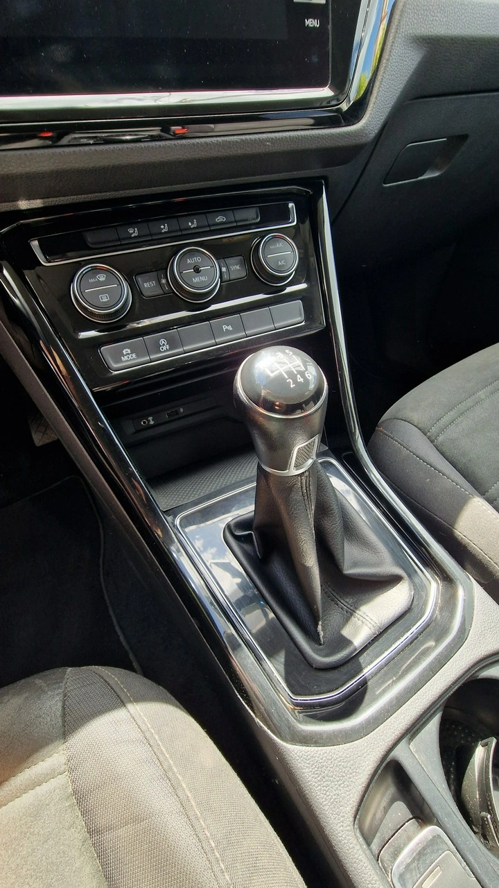 Volkswagen Touran - Zdjęcie 5