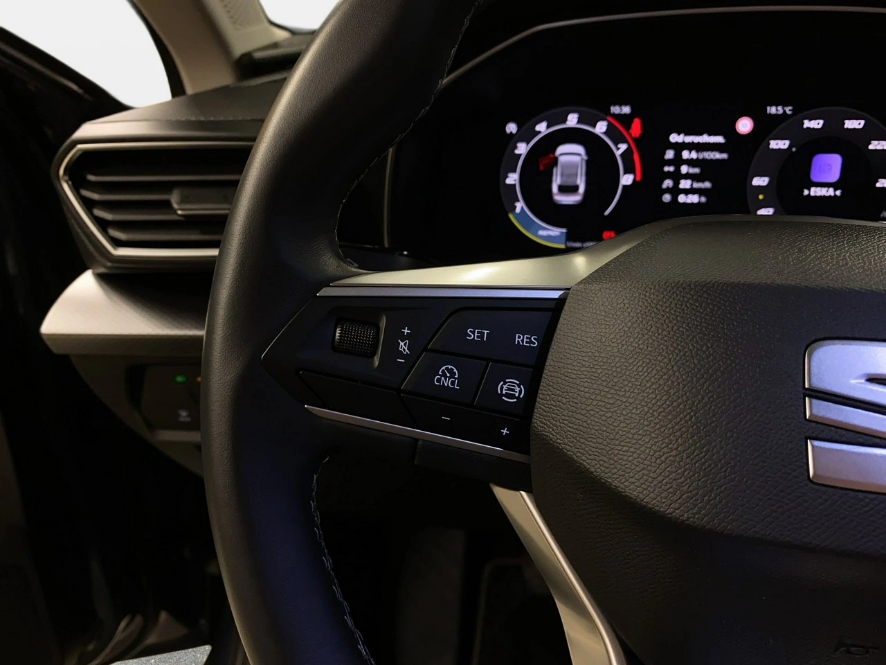 Seat Leon Sportstourer - Zdjęcie 18