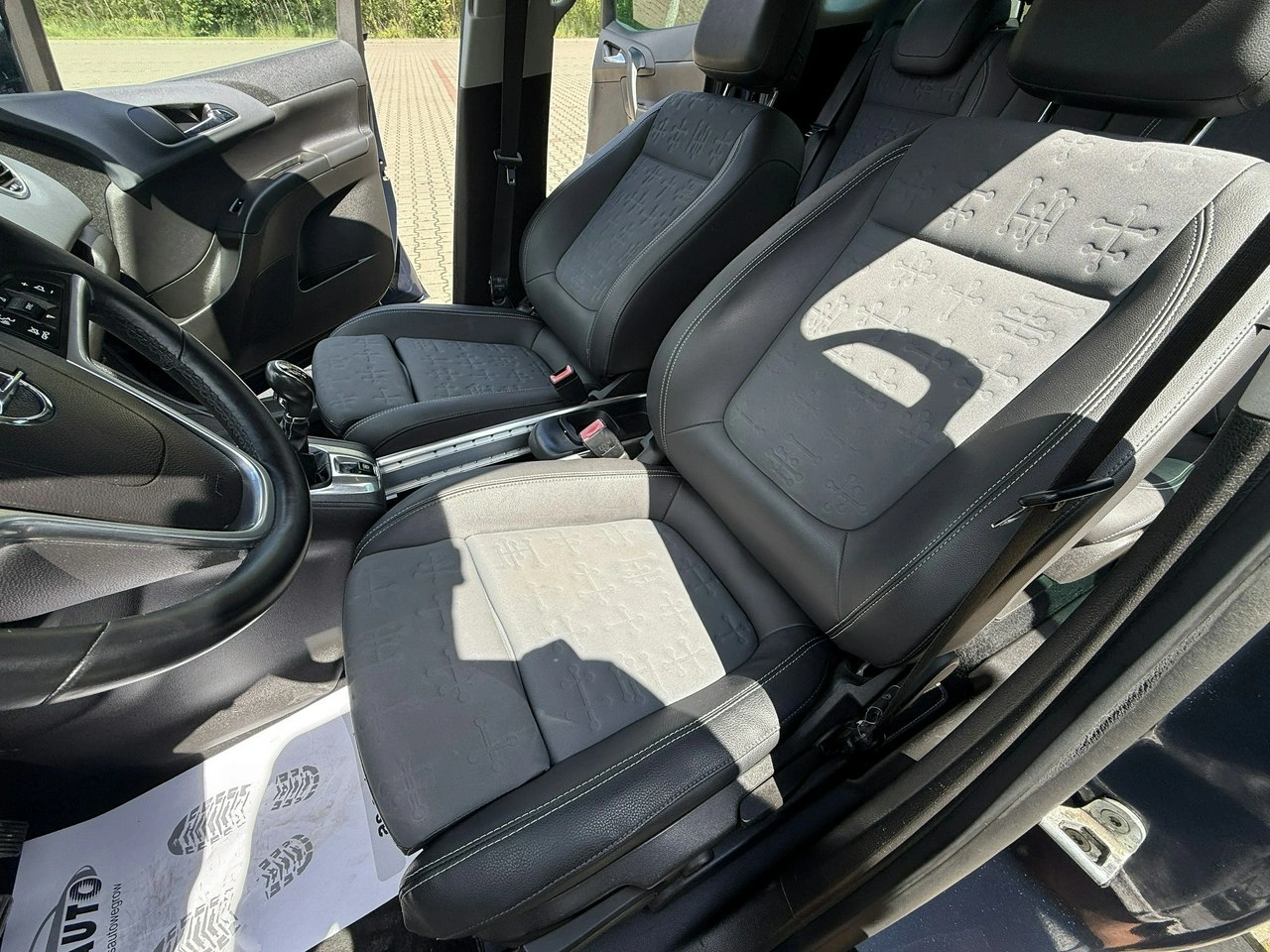 Opel Meriva - Zdjęcie 8