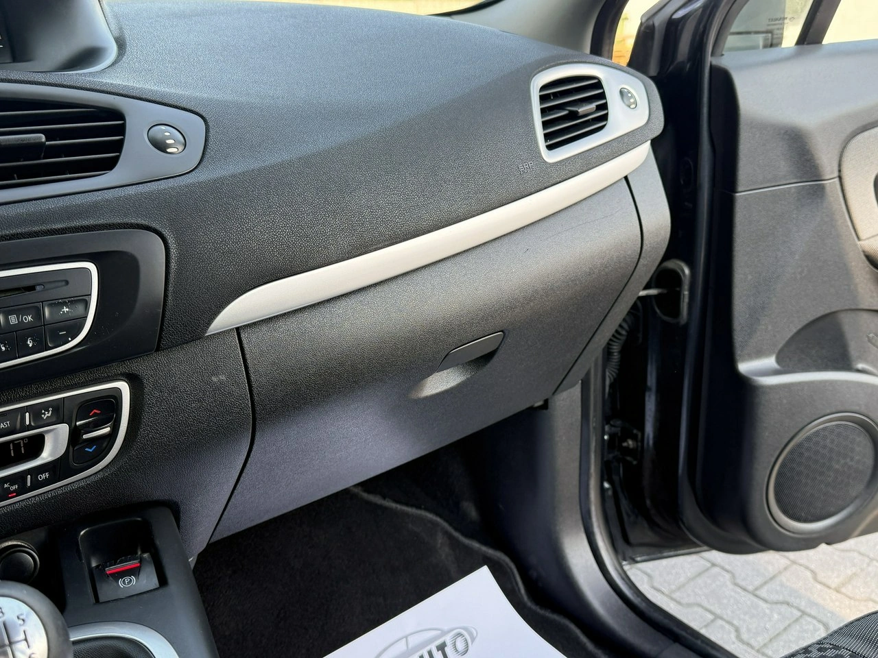 Renault Grand Scenic - Zdjęcie 49