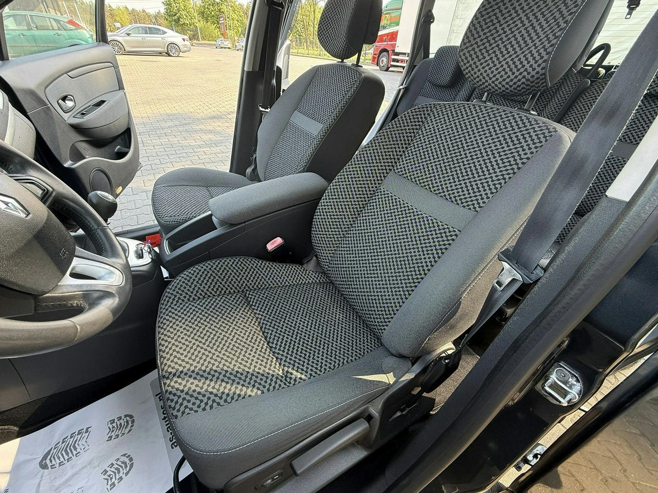 Renault Grand Scenic - Zdjęcie 10