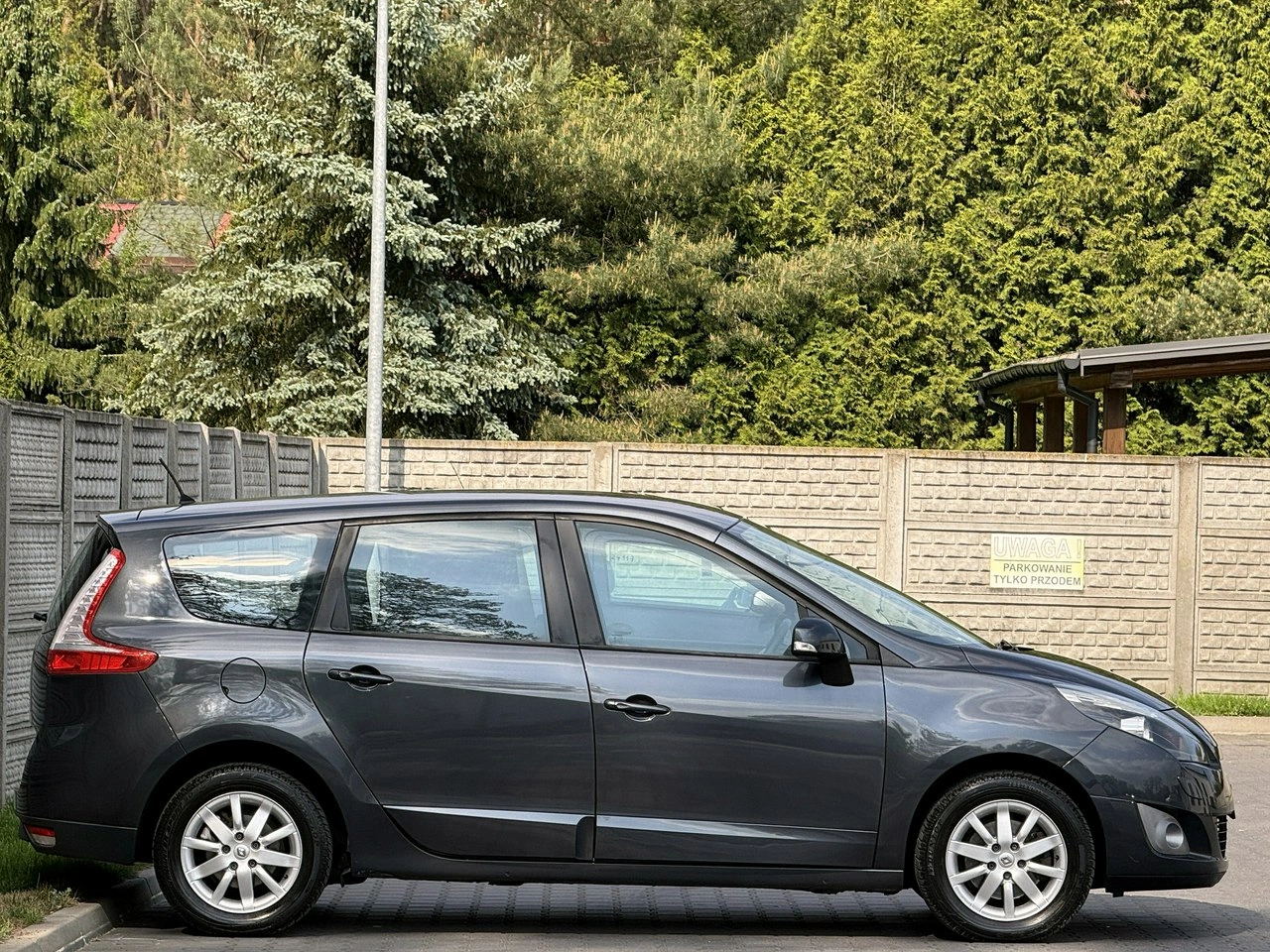 Renault Grand Scenic - Zdjęcie 31