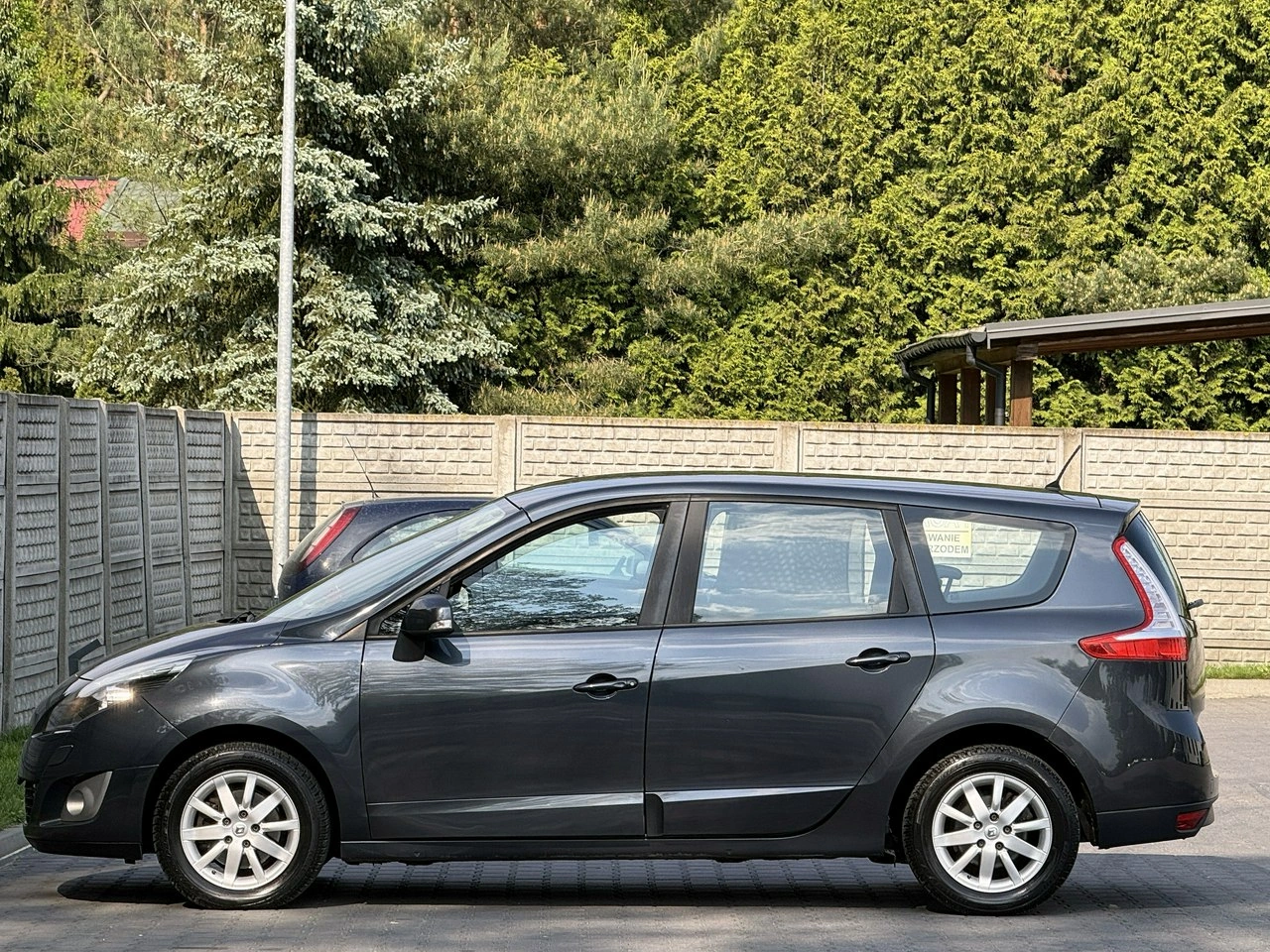 Renault Grand Scenic - Zdjęcie 32