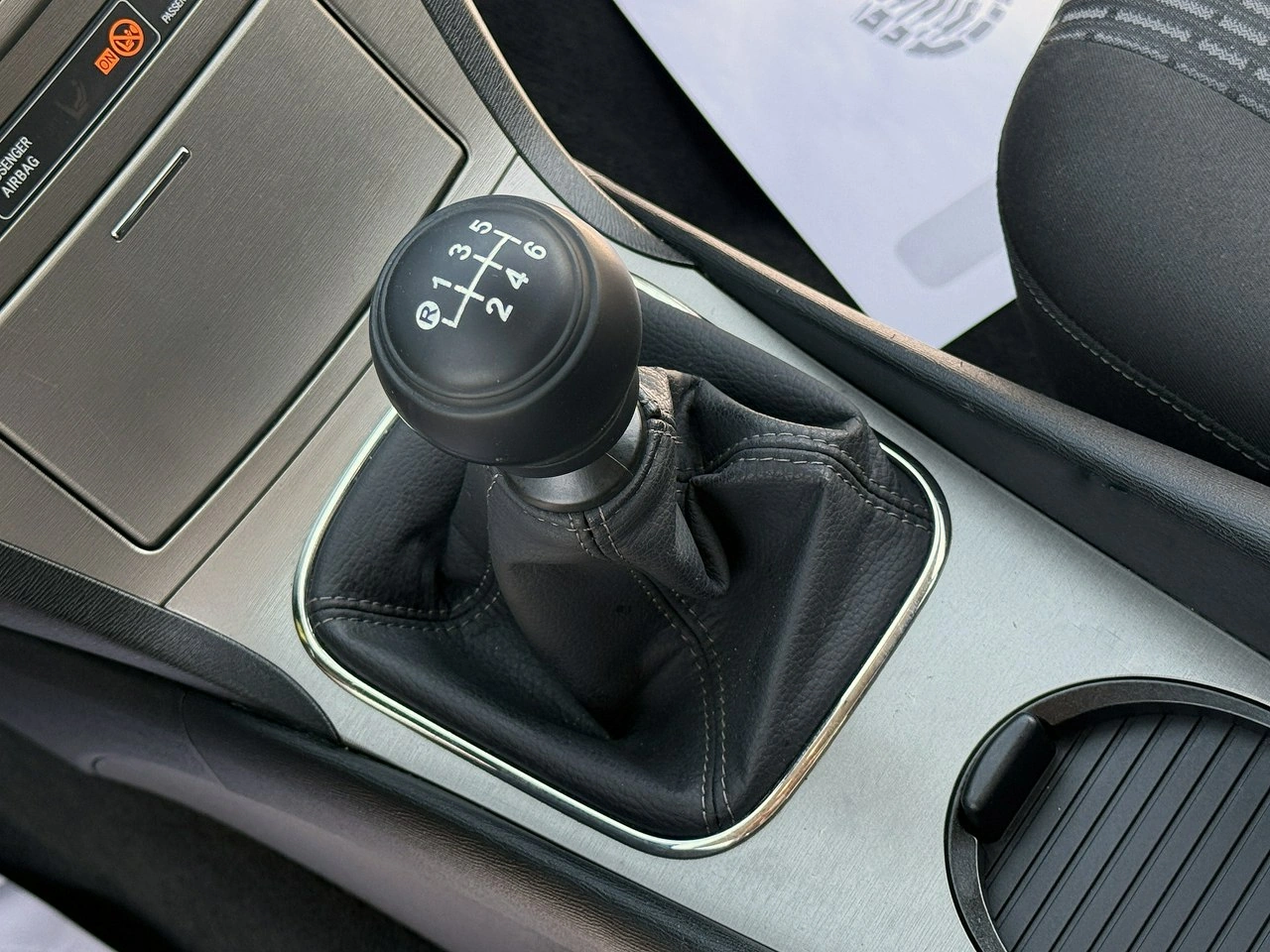 Toyota Avensis - Zdjęcie 8