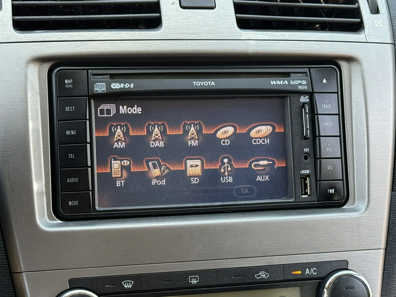 Toyota Avensis - Zdjęcie 47