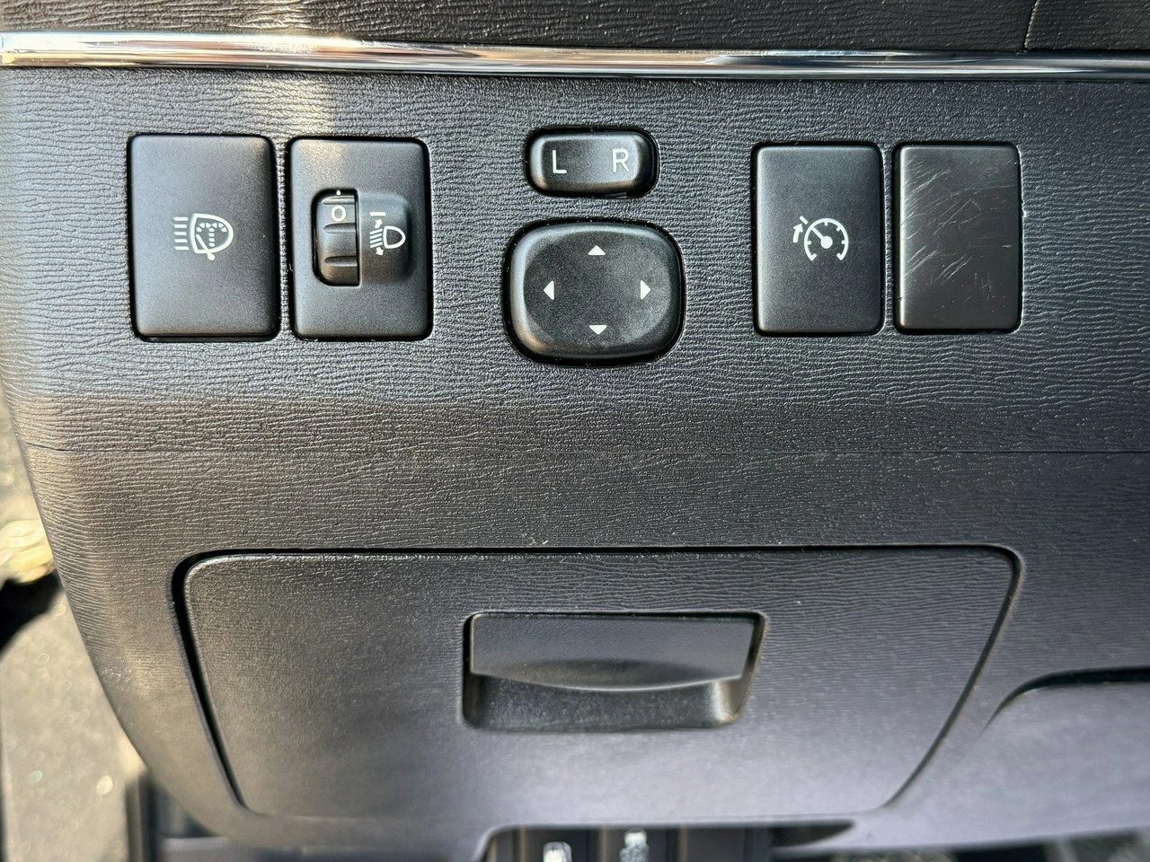 Toyota Avensis - Zdjęcie 10