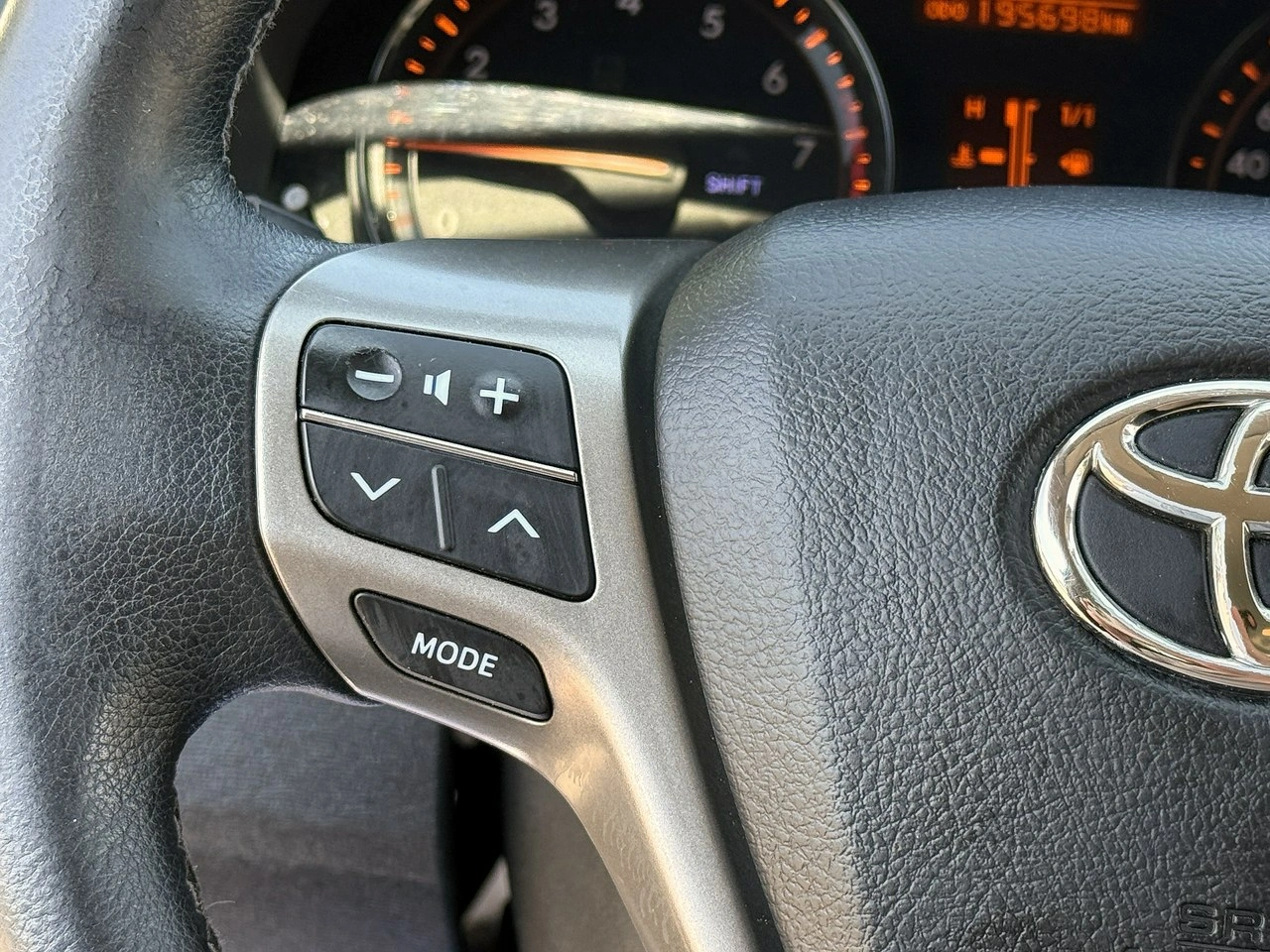 Toyota Avensis - Zdjęcie 17