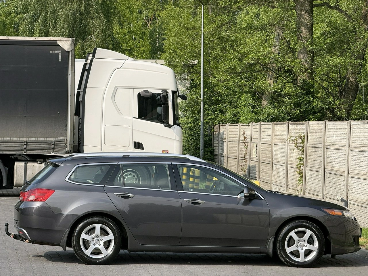 Honda Accord - Zdjęcie 40