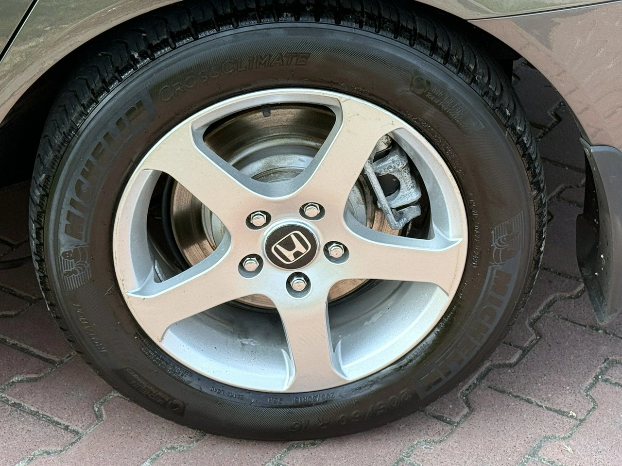 Honda Accord - Zdjęcie 15
