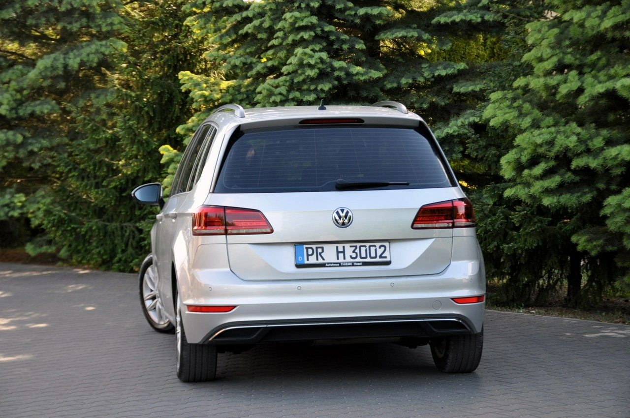 Volkswagen Golf Sportsvan - Zdjęcie 14