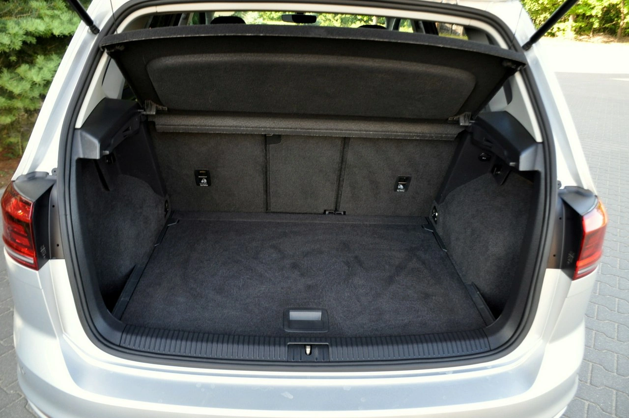 Volkswagen Golf Sportsvan - Zdjęcie 36