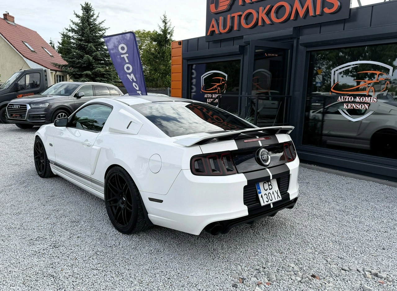 Ford Mustang - Zdjęcie 3