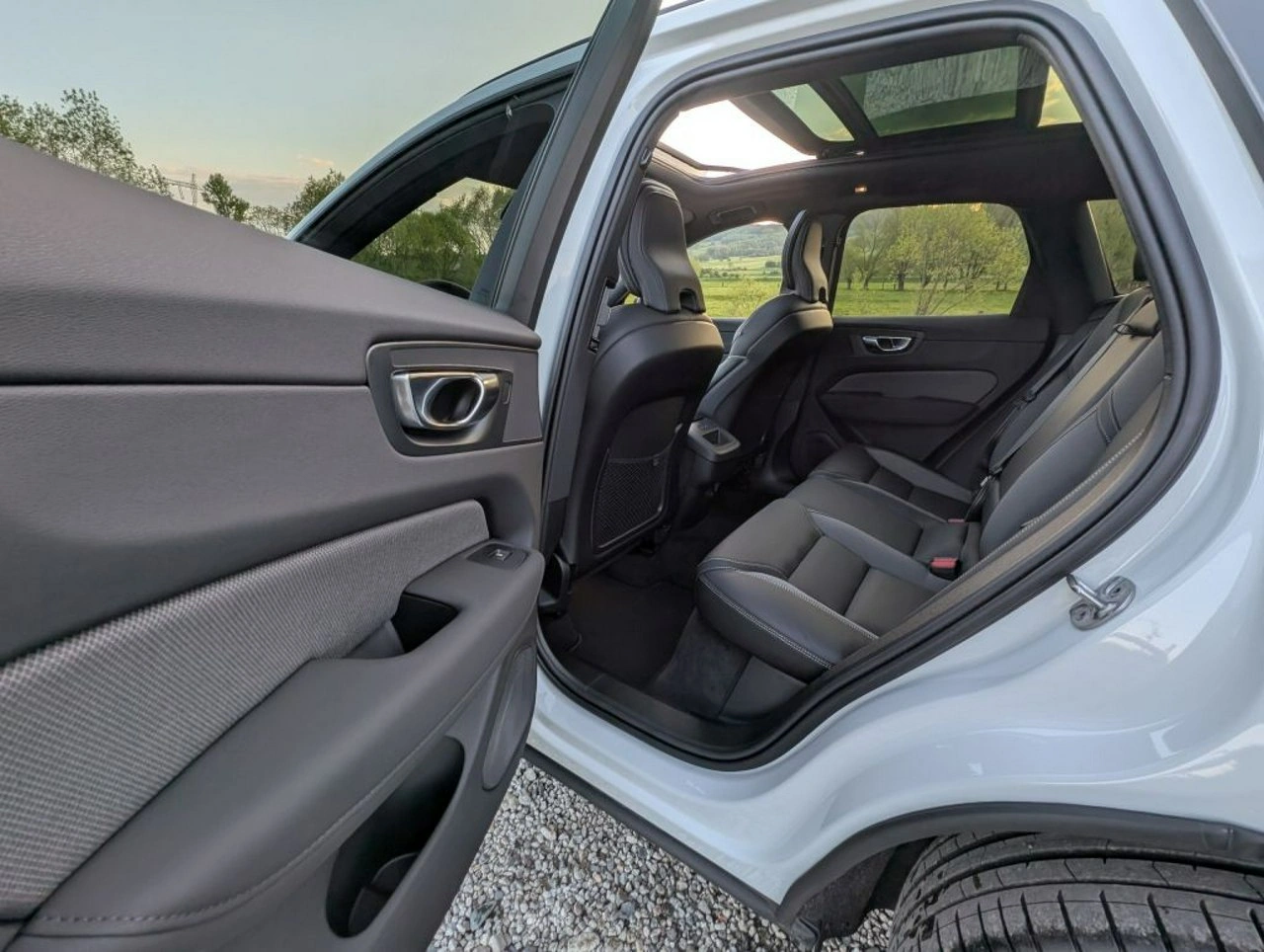 Volvo XC 60 - Zdjęcie 11