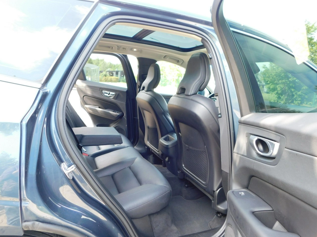 Volvo XC 60 - Zdjęcie 9