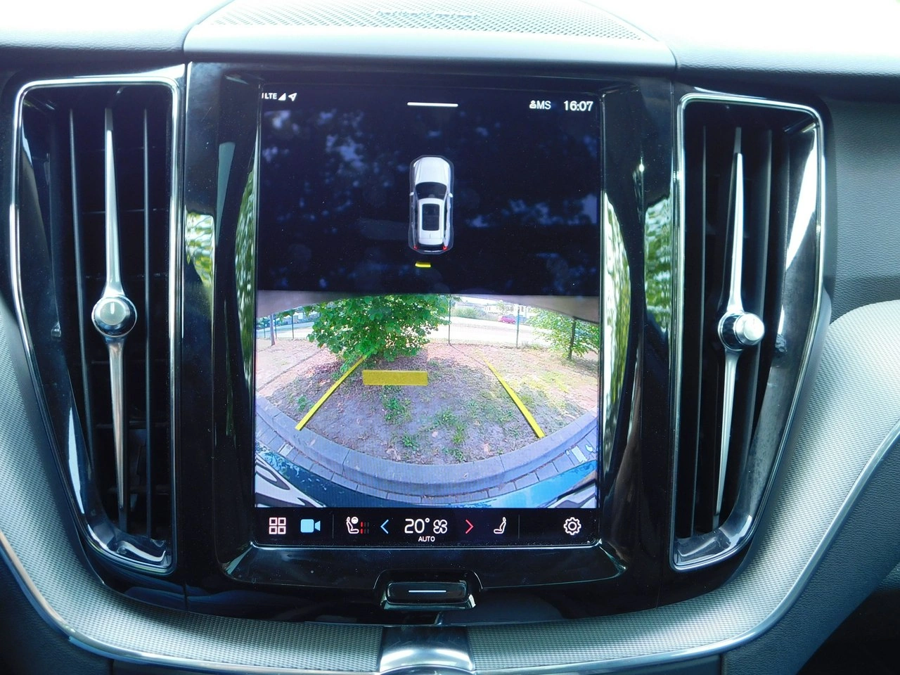 Volvo XC 60 - Zdjęcie 16