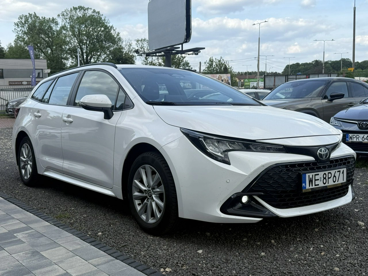 Toyota Corolla - Główne zdjęcie