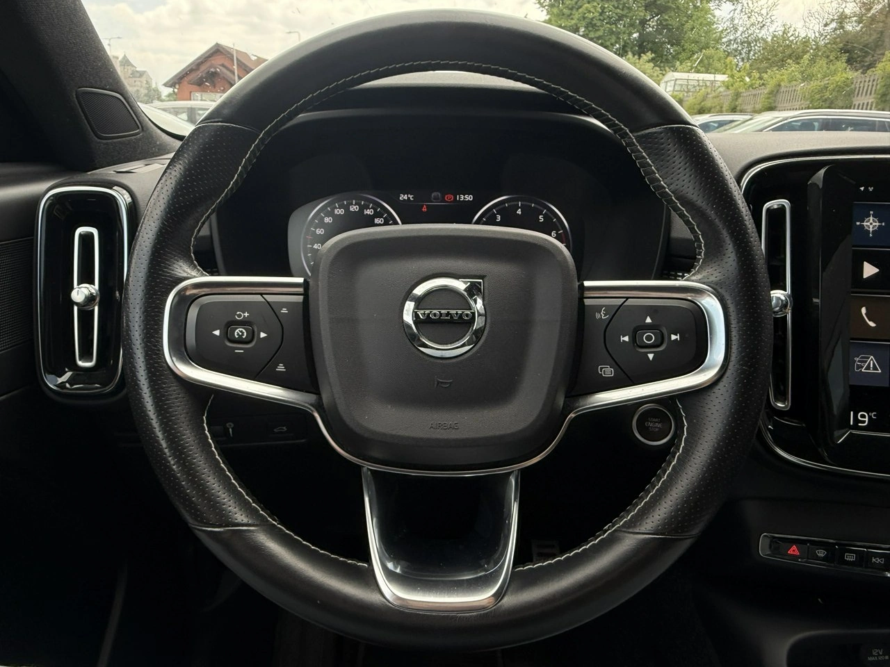 Volvo XC 40 - Zdjęcie 6