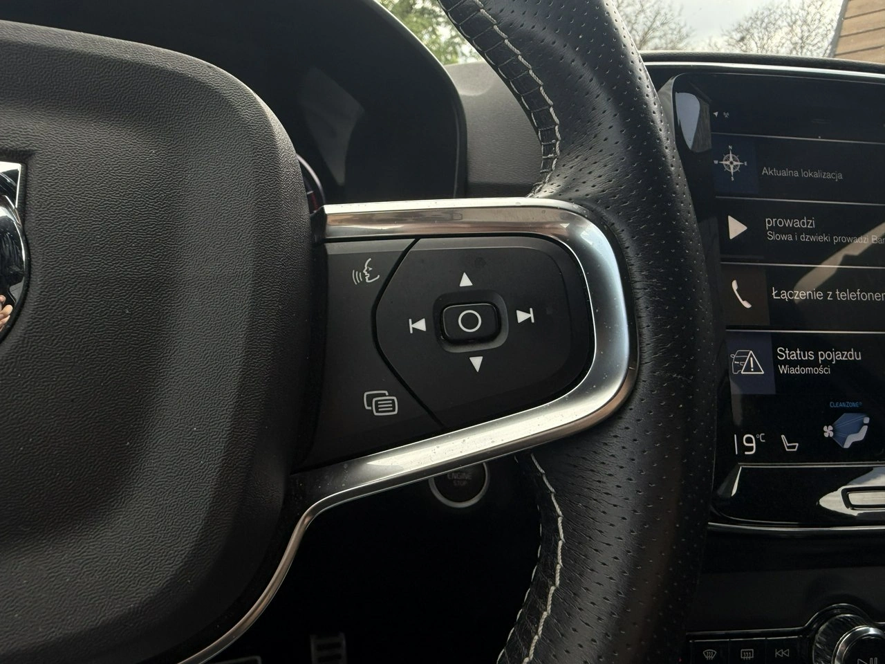 Volvo XC 40 - Zdjęcie 7