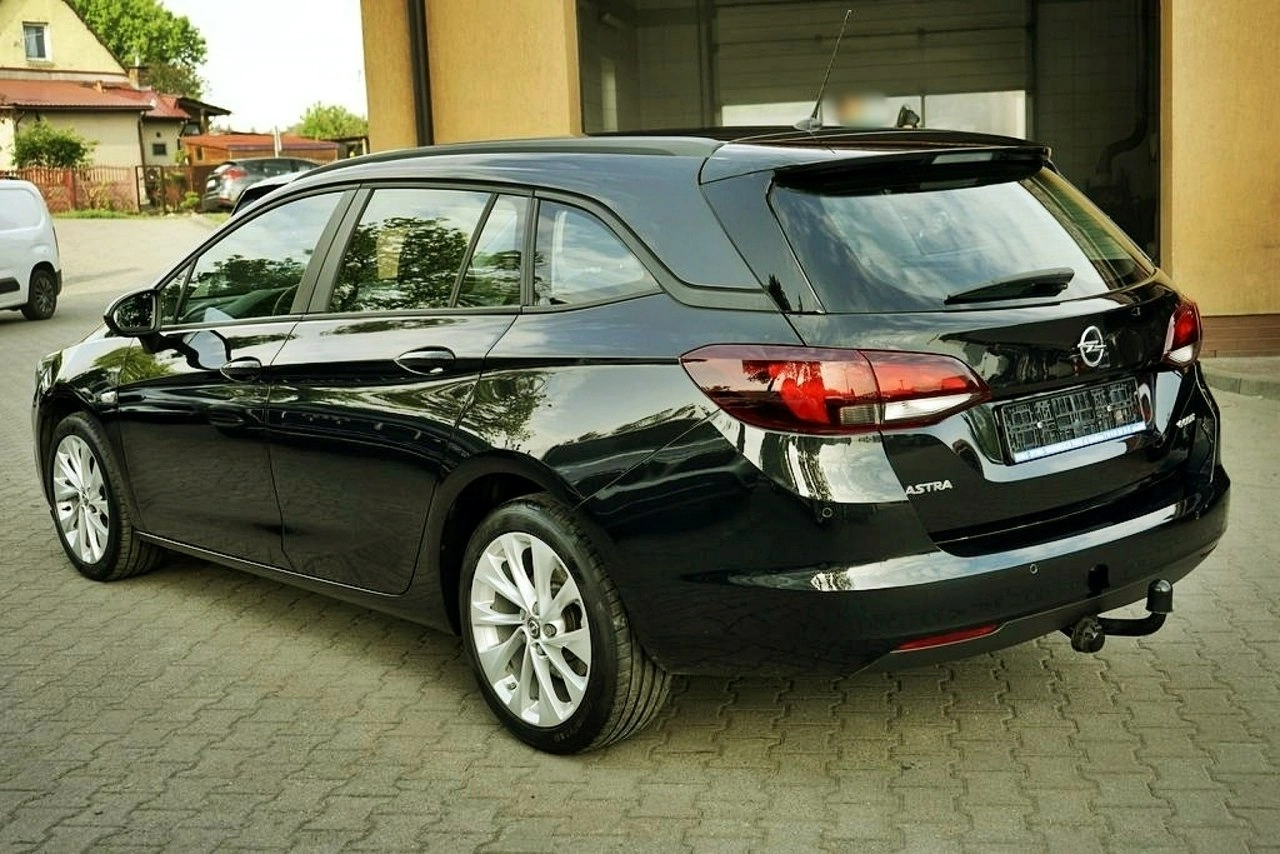 Opel Astra - Zdjęcie 2