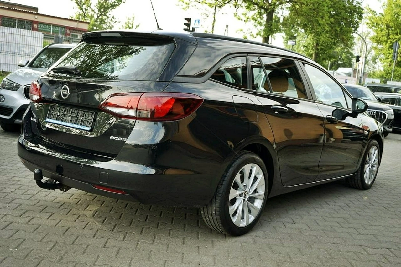 Opel Astra - Zdjęcie 6