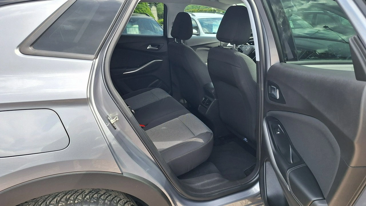 Opel Grandland X - Zdjęcie 13