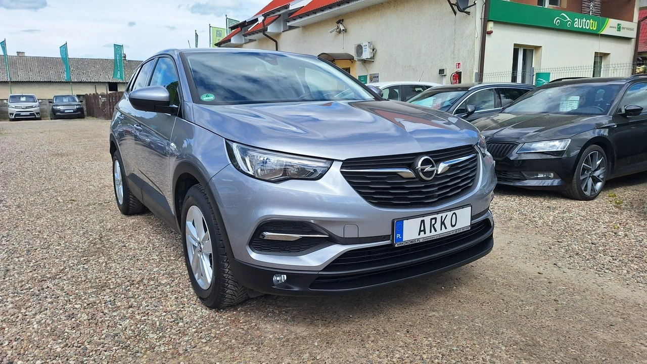 Opel Grandland X - Główne zdjęcie